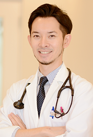 院長 板垣 亮平